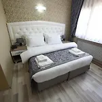 Hotel Selimpasa *